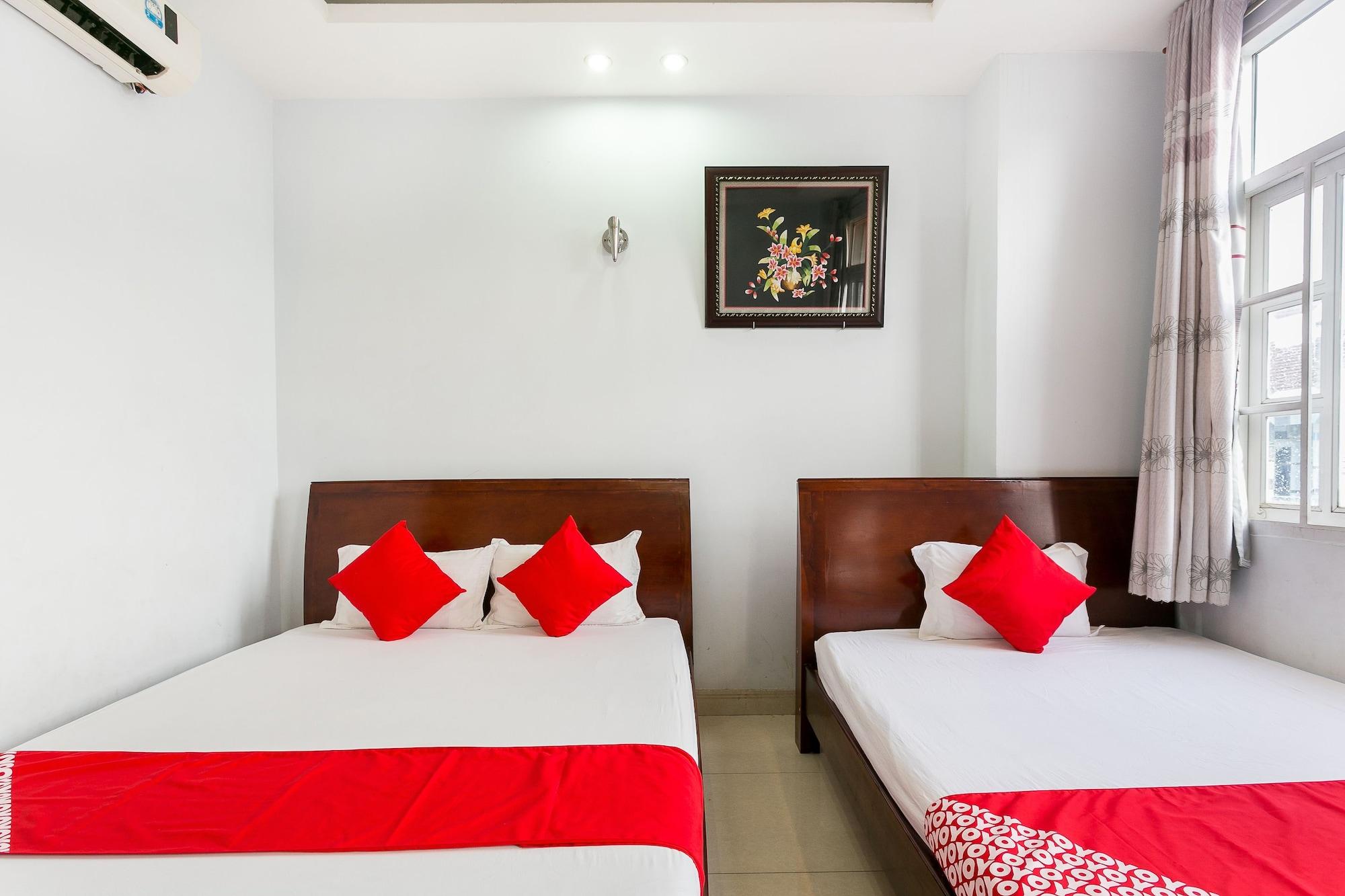 Oyo 130 Tuan Long Hotel Ho Chi Minh-stad Buitenkant foto