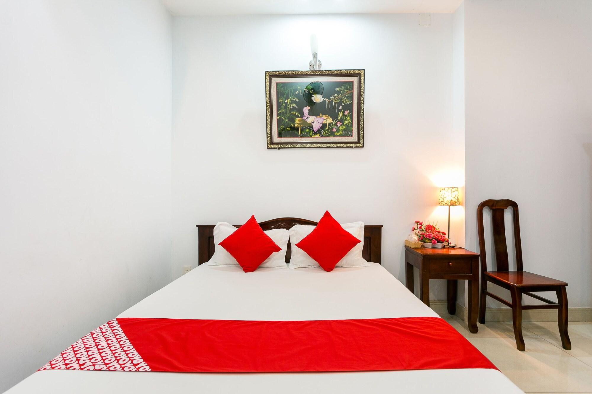 Oyo 130 Tuan Long Hotel Ho Chi Minh-stad Buitenkant foto