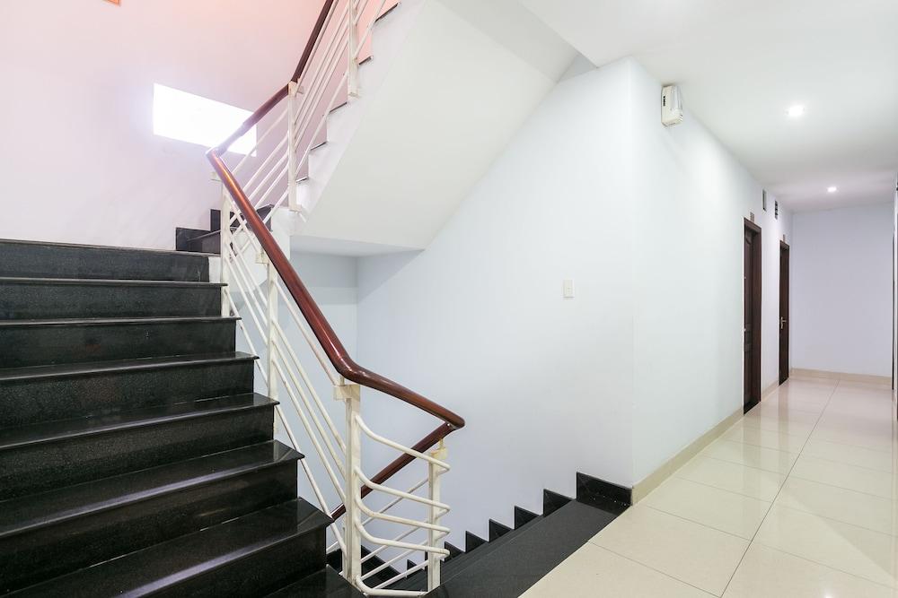 Oyo 130 Tuan Long Hotel Ho Chi Minh-stad Buitenkant foto
