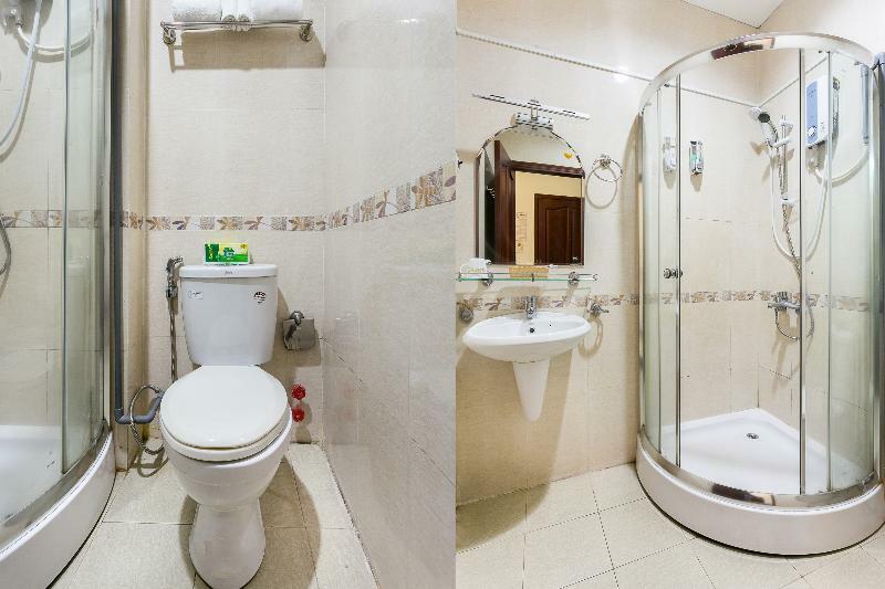 Oyo 130 Tuan Long Hotel Ho Chi Minh-stad Buitenkant foto